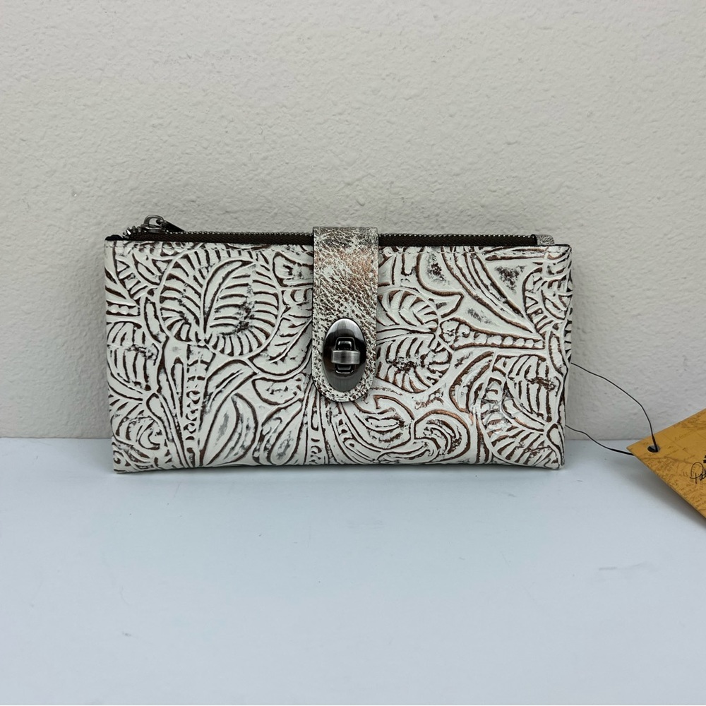 Patricia Nash Annesley Metallic Forest Leather RFIP Bifold Wristlet Wallet